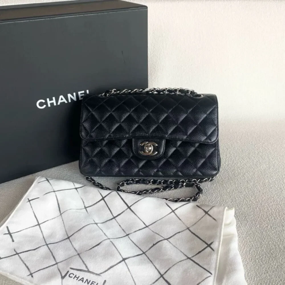 Chanel Women Pre-Loved Bag Very Good Condition